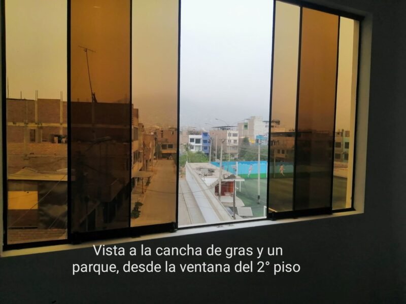 BAJO DE PRECIO: Venta de Casa de 3 pisos , ideal para negocio de alquiler de dptos. en Carabayllo