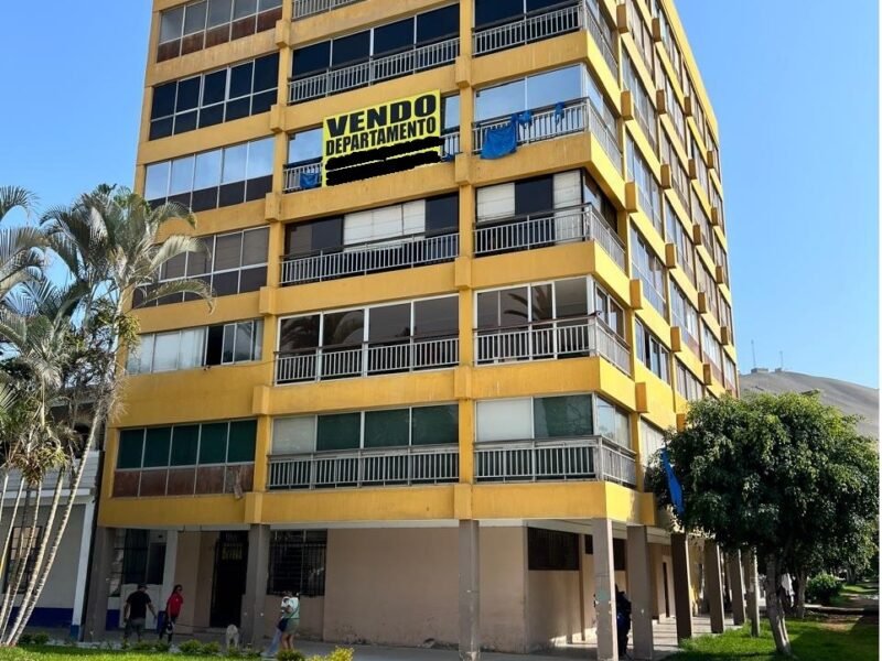 Departamento en 7o Piso. Plaza de Armas. Ancón. Lima