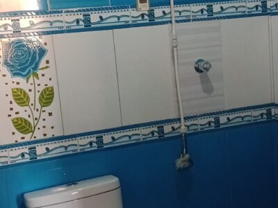 Casa con 3 departamentos en Remate