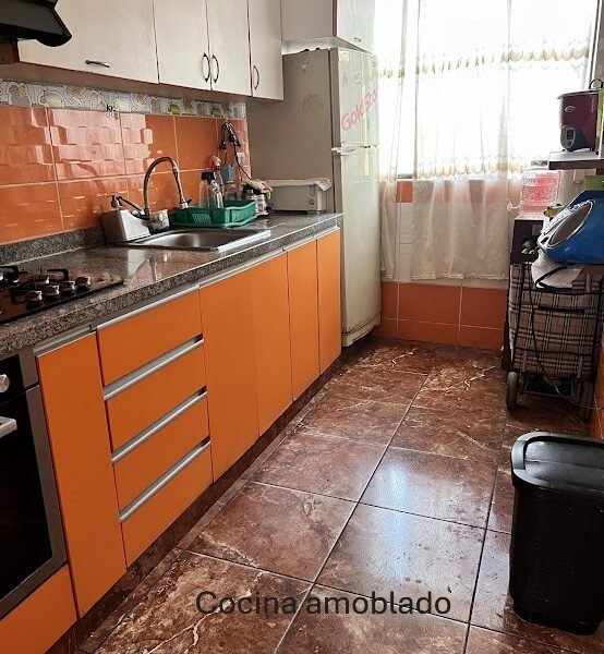 Venta de casa de 2 pisos en Ventanilla