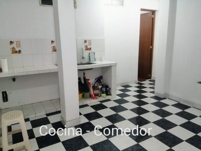 Alquiler de casa de 3 pisos en Los Pinos de Carabayllo