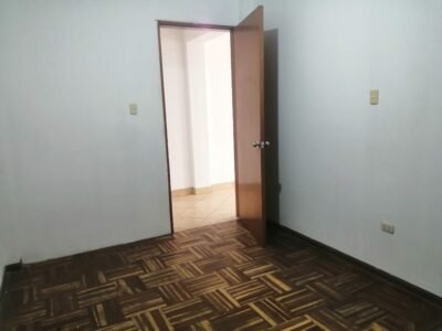 Alquiler de casa de 3 pisos en Los Pinos de Carabayllo